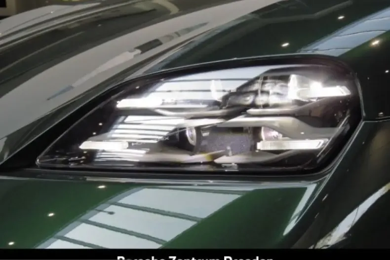 Porsche Taycan din 2025 cu 30.500 km - oferta POR205235 - foto 14