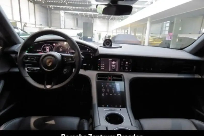 Porsche Taycan din 2025 cu 30.500 km - oferta POR205235 - foto 17