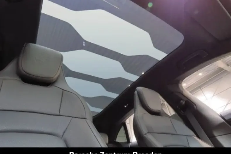 Porsche Taycan din 2025 cu 30.500 km - oferta POR205235 - foto 31