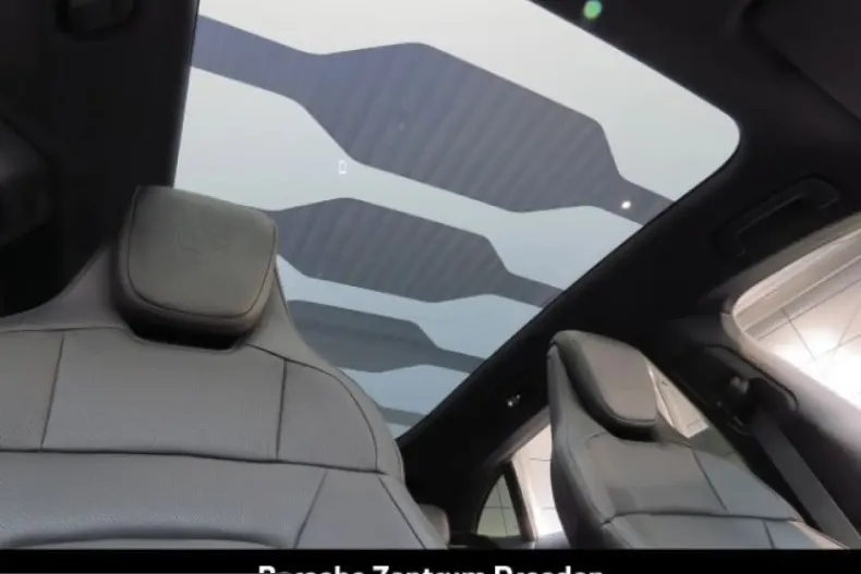 Porsche Taycan din 2025 cu 30.500 km - oferta POR205235 - foto 32