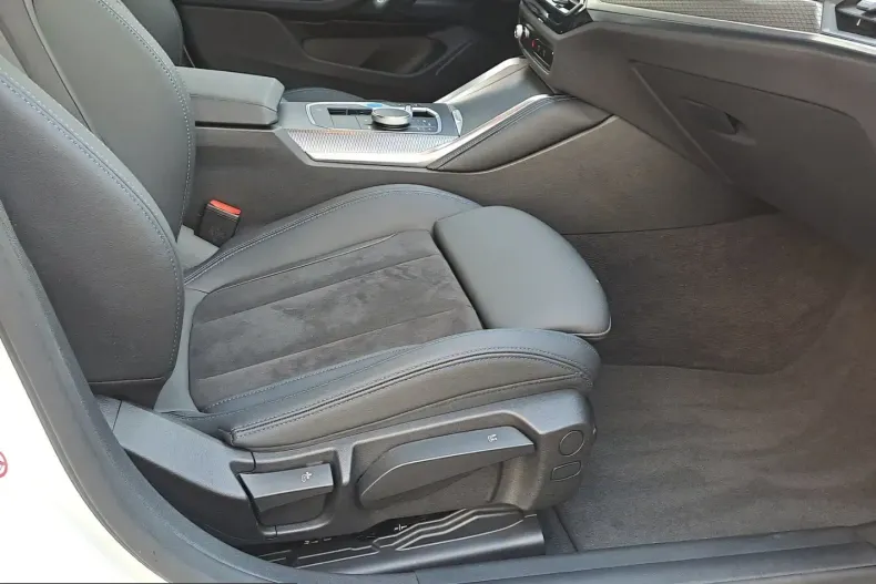 BMW i4 (Seria 4) din 2023 cu 11.345 km - oferta BMW205237 - foto 5