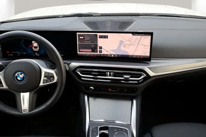 BMW i4 (Seria 4) din 2023 cu 11.345 km - oferta BMW205237 - foto 13