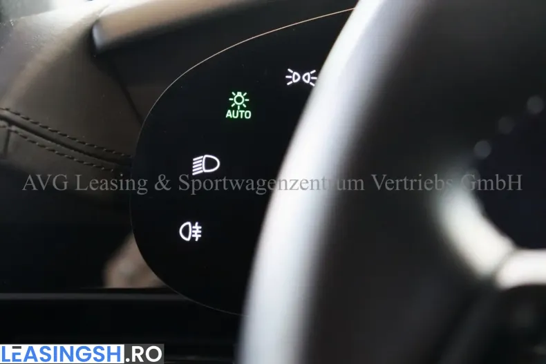 Porsche Taycan din 2024 cu 9.562 km - oferta POR205238 - foto 13