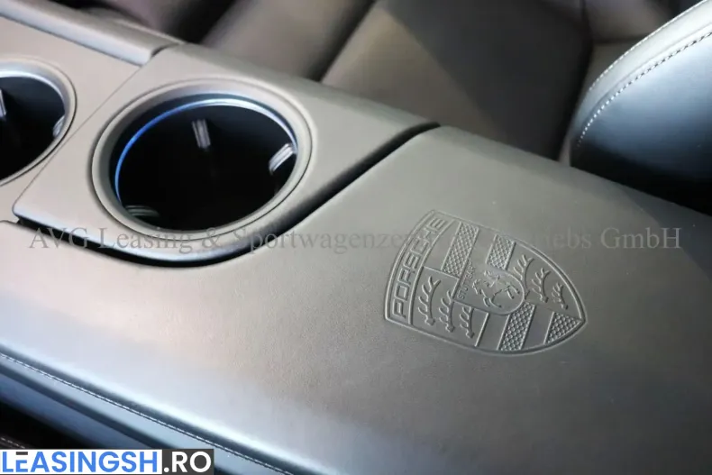 Porsche Taycan din 2024 cu 9.562 km - oferta POR205238 - foto 18