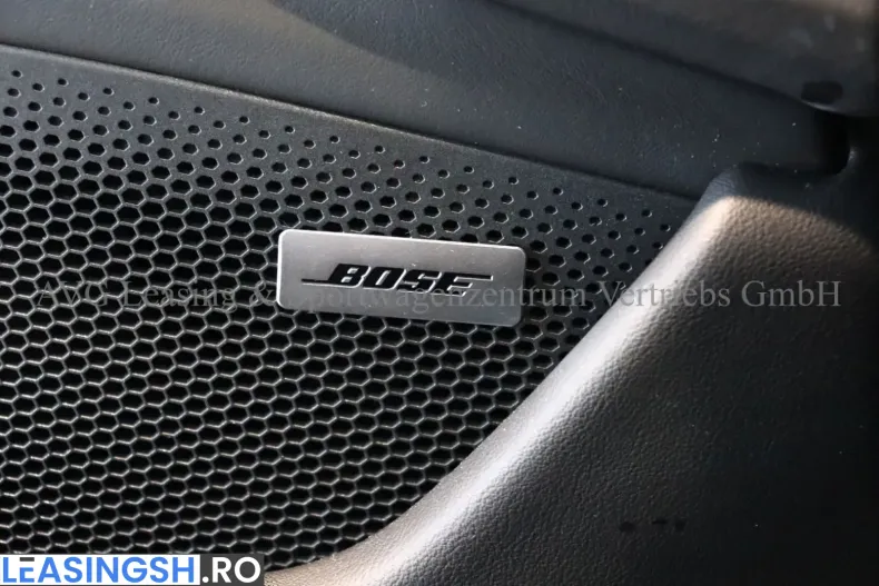 Porsche Taycan din 2024 cu 9.562 km - oferta POR205238 - foto 19