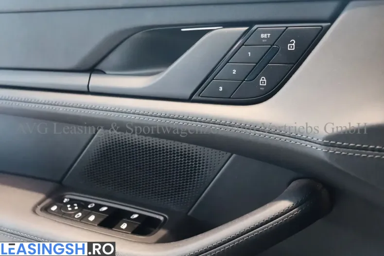 Porsche Taycan din 2024 cu 9.562 km - oferta POR205238 - foto 20