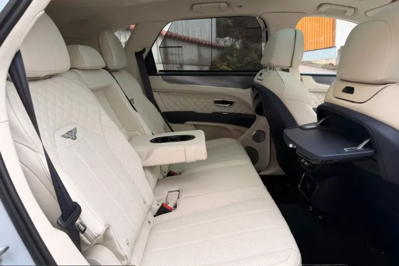 Bentley Bentayga din 2023 cu 15.999 km - oferta BEN205240 - foto 22