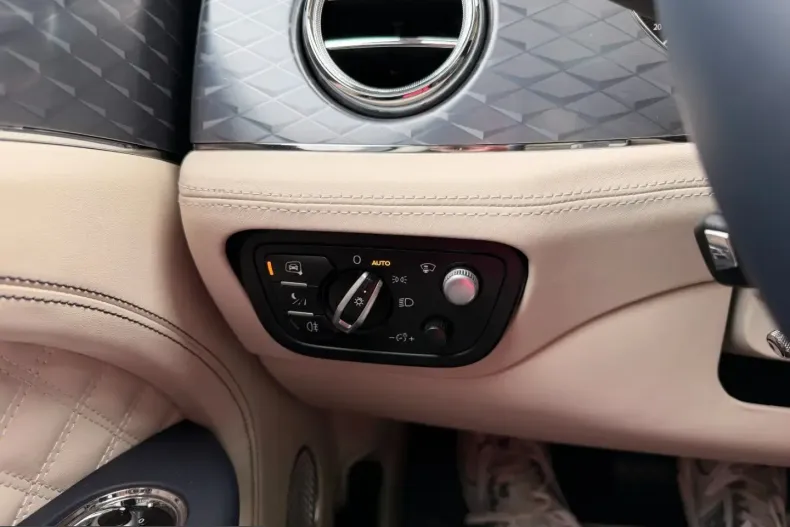 Bentley Bentayga din 2023 cu 15.999 km - oferta BEN205240 - foto 32