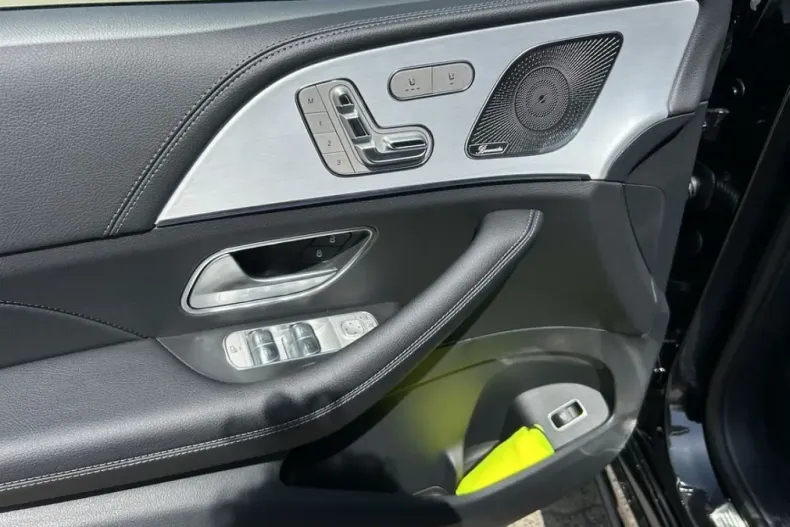 Mercedes-Benz GLE 350 (Clasa GLE) din 2025 cu 15.300 km - oferta MER205242 - foto 16