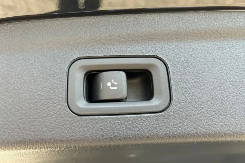 Mercedes-Benz GLE 350 (Clasa GLE) din 2025 cu 15.300 km - oferta MER205242 - foto 22