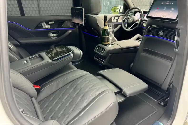 Mercedes-Benz GLS 600 (Clasa GLS) din 2026 cu 40 km - oferta MER205245 - foto 3