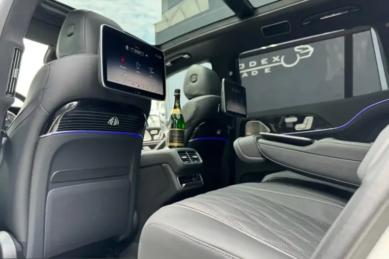 Mercedes-Benz GLS 600 (Clasa GLS) din 2026 cu 40 km - oferta MER205245 - foto 8