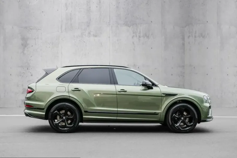 Bentley Bentayga din 2025 cu 8.200 km - oferta BEN205248 - foto 3