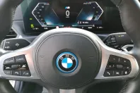 BMW i4 (Seria 4) din 2023 cu 33.504 km - oferta BMW205249 - foto 24