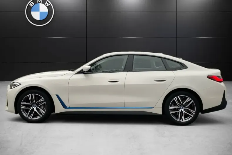BMW i4 (Seria 4) din 2023 cu 28.600 km - oferta BMW205257 - foto 4