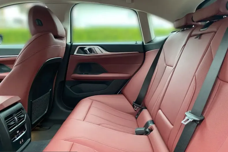 BMW i4 (Seria 4) din 2023 cu 28.600 km - oferta BMW205257 - foto 7