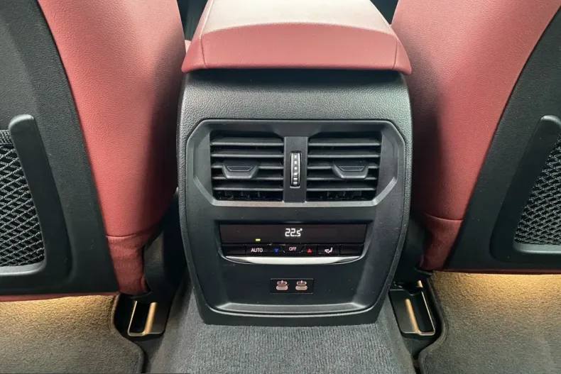 BMW i4 (Seria 4) din 2023 cu 28.600 km - oferta BMW205257 - foto 11