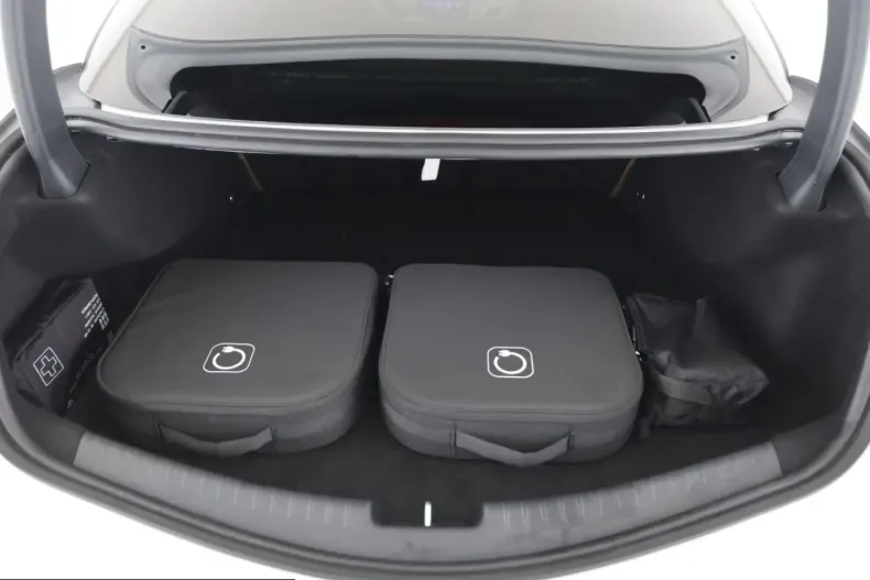 Mercedes-Benz CLE 300 (Clasa CLE) din 2025 cu 5.584 km - oferta MER205259 - foto 16