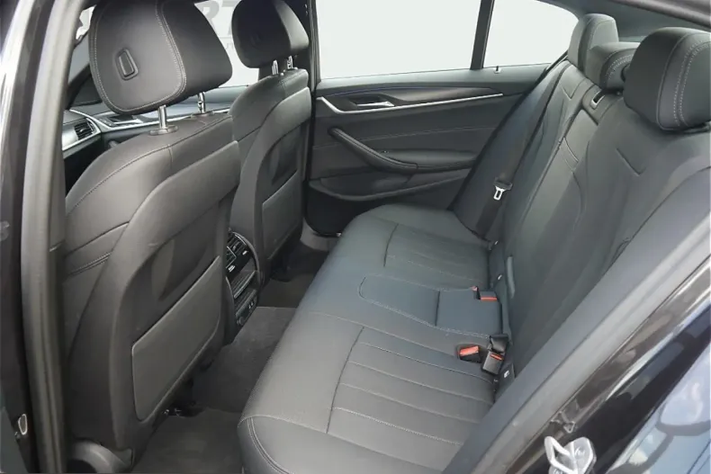 BMW 530 (Seria 5) din 2023 cu 42.100 km - oferta BMW205265 - foto 7