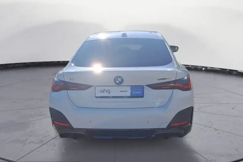 BMW i4 (Seria 4) din 2023 cu 12.510 km - oferta BMW205269 - foto 4