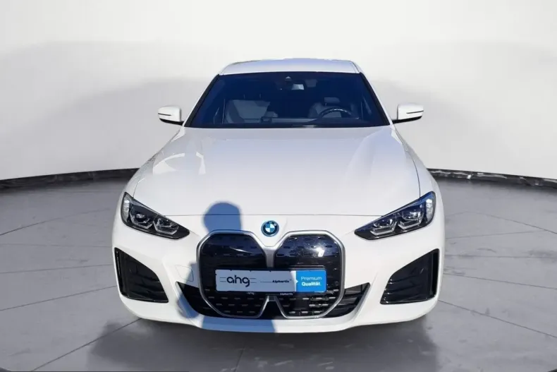 BMW i4 (Seria 4) din 2023 cu 12.510 km - oferta BMW205269 - foto 6