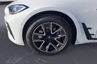 BMW i4 (Seria 4) din 2023 cu 12.510 km - oferta BMW205269 - foto 11