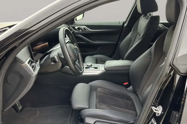 BMW i4 (Seria 4) din 2023 cu 26.195 km - oferta BMW205270 - foto 9