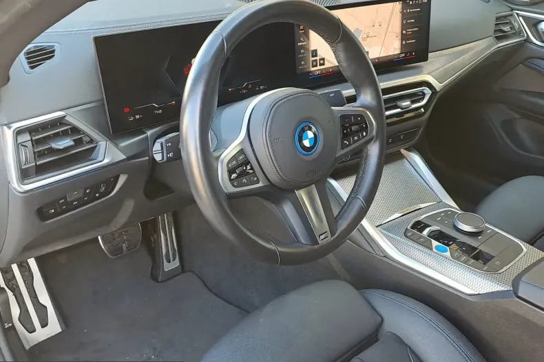 BMW i4 (Seria 4) din 2023 cu 16.528 km - oferta BMW205271 - foto 4