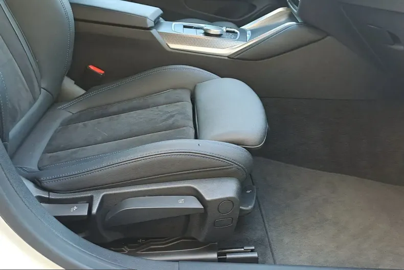 BMW i4 (Seria 4) din 2023 cu 16.528 km - oferta BMW205271 - foto 5