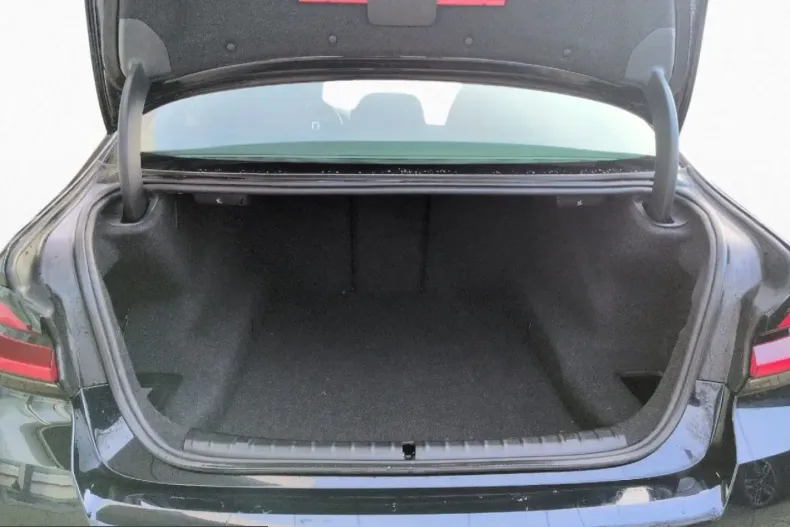 BMW 530 (Seria 5) din 2023 cu 19.144 km - oferta BMW205273 - foto 12