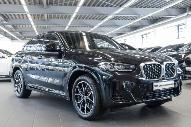 BMW X4 (Seria X) din 2024 cu 18.604 km - oferta BMW205276 - foto 1