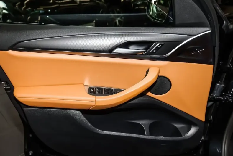 BMW X4 (Seria X) din 2024 cu 18.604 km - oferta BMW205276 - foto 19