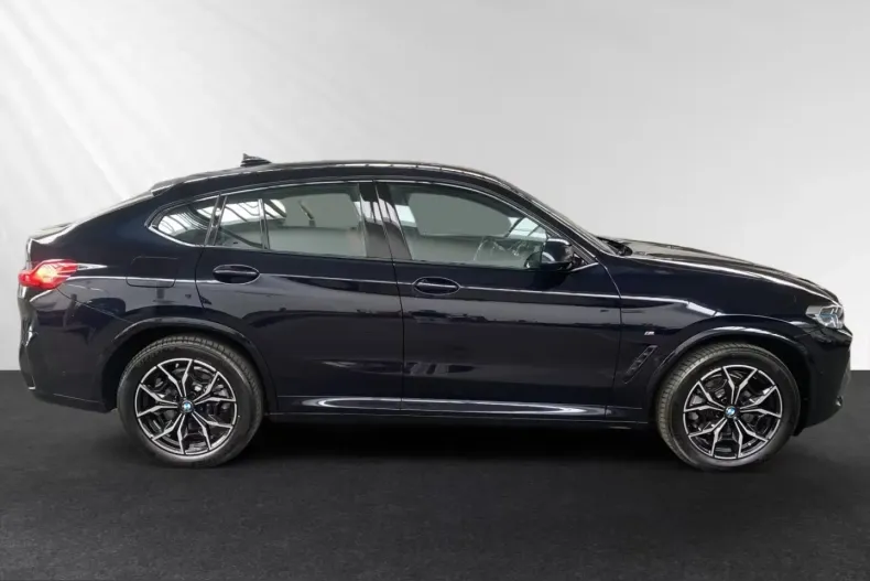 BMW X4 (Seria X) din 2024 cu 23.100 km - oferta BMW205277 - foto 3