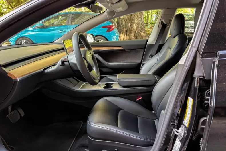 Tesla Model 3 din 2022 cu 36.000 km - oferta TES205280 - foto 6