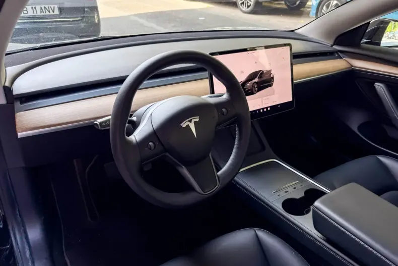 Tesla Model 3 din 2022 cu 36.000 km - oferta TES205280 - foto 7