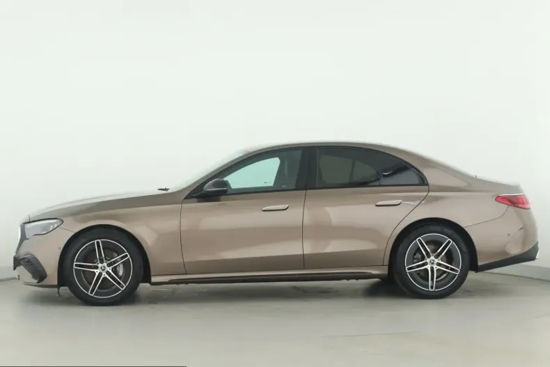 Mercedes-Benz E 220 (Clasa E) din 2025 cu 10.199 km - oferta MER205283 - foto 7