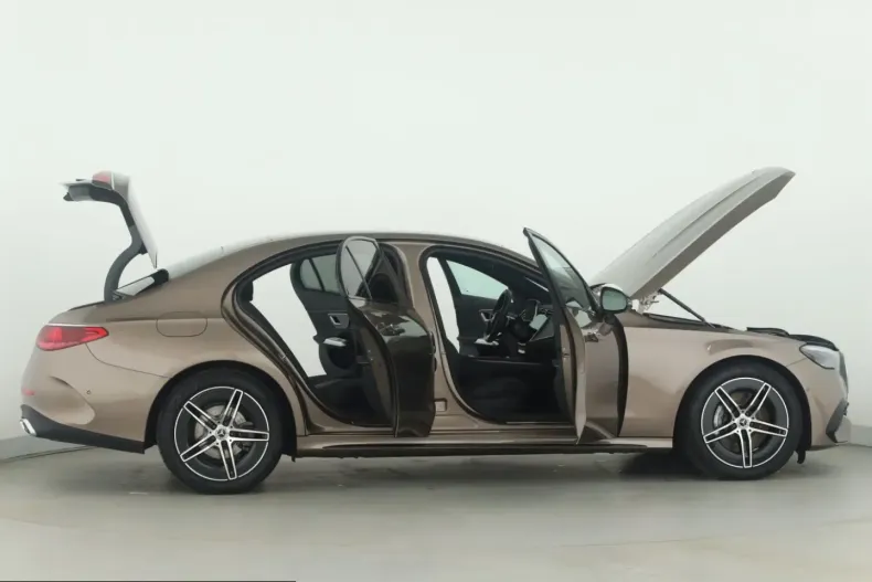 Mercedes-Benz E 220 (Clasa E) din 2025 cu 10.199 km - oferta MER205283 - foto 8