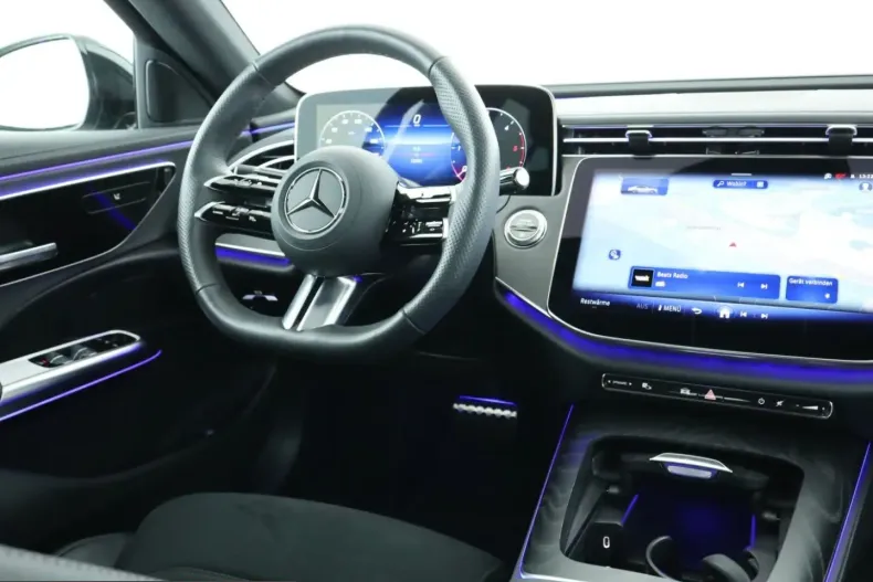 Mercedes-Benz E 220 (Clasa E) din 2025 cu 10.199 km - oferta MER205283 - foto 10