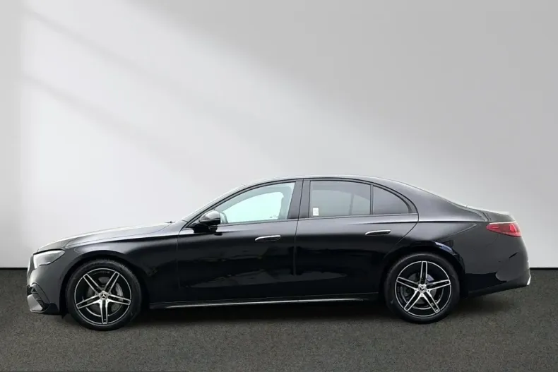 Mercedes-Benz E 220 (Clasa E) din 2025 cu 18.079 km - oferta MER205285 - foto 2