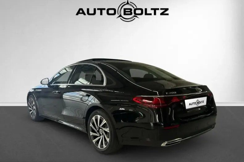 Mercedes-Benz E 200 (Clasa E) din 2024 cu 25.500 km - oferta MER205286 - foto 7