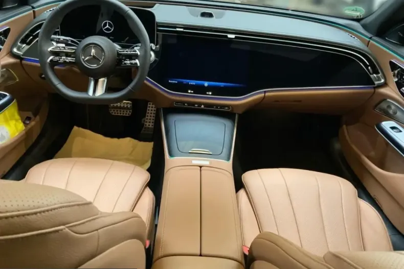 Mercedes-Benz E 200 (Clasa E) din 2024 cu 19.998 km - oferta MER205289 - foto 12