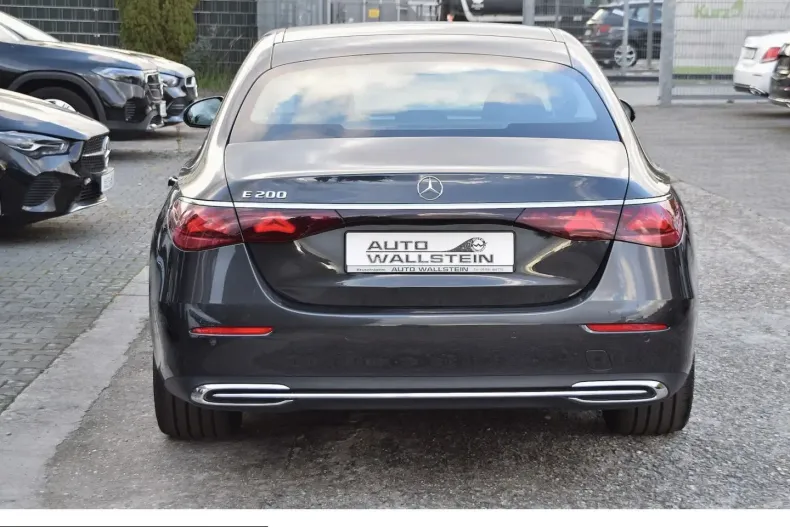 Mercedes-Benz E 200 (Clasa E) din 2024 cu 33.144 km - oferta MER205290 - foto 22