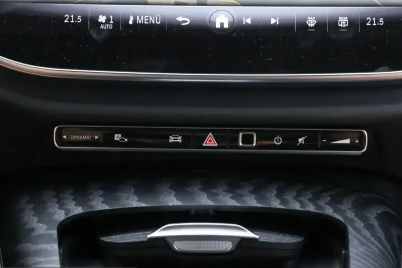 Mercedes-Benz E 220 (Clasa E) din 2025 cu 11.574 km - oferta MER205291 - foto 8