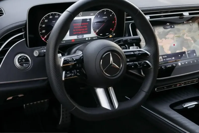 Mercedes-Benz E 220 (Clasa E) din 2025 cu 11.574 km - oferta MER205291 - foto 12