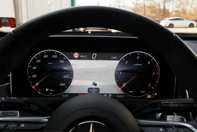 Mercedes-Benz E 220 (Clasa E) din 2025 cu 11.574 km - oferta MER205291 - foto 13