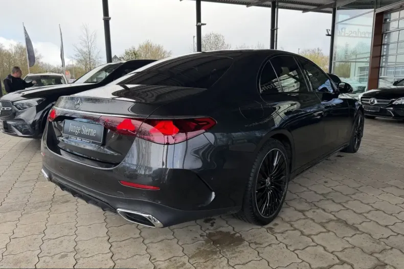 Mercedes-Benz E 220 (Clasa E) din 2024 cu 36.000 km - oferta MER205293 - foto 3