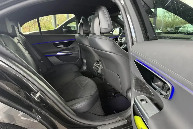 Mercedes-Benz E 220 (Clasa E) din 2024 cu 36.000 km - oferta MER205293 - foto 8