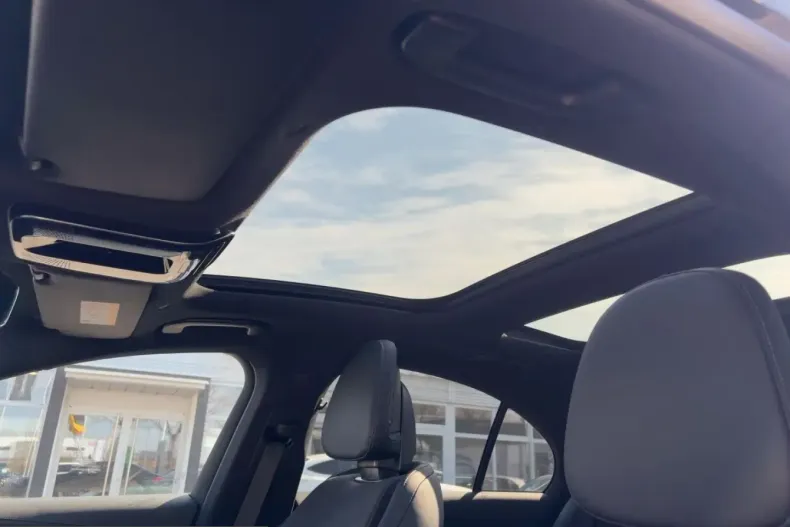 Mercedes-Benz E 200 (Clasa E) din 2025 cu 11.053 km - oferta MER205302 - foto 9