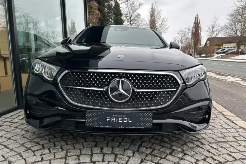 Mercedes-Benz E 220 (Clasa E) din 2024 cu 23.850 km - oferta MER205303 - foto 7