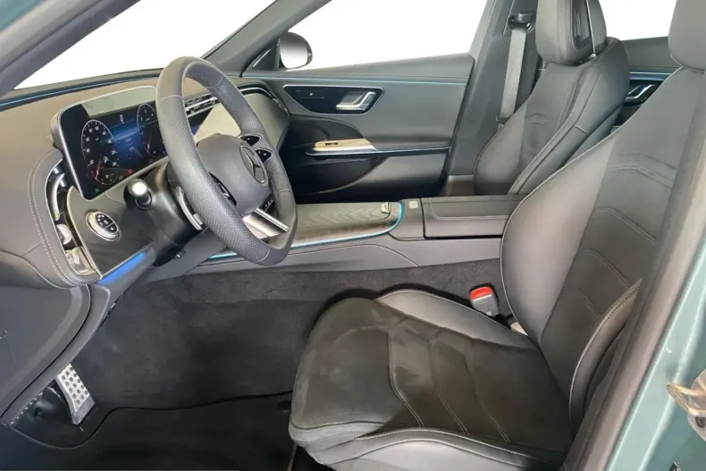 Mercedes-Benz E 220 (Clasa E) din 2024 cu 13.148 km - oferta MER205306 - foto 10